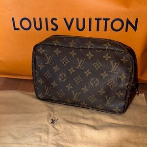 Louis Vuitton Monogram Trousse 26 vintage pouch